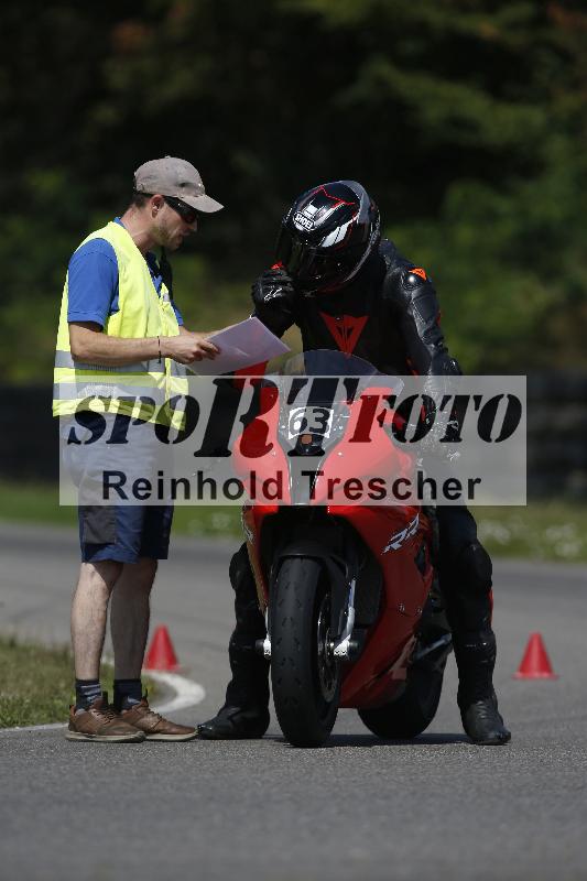 Archiv-2023/45 19.07.2023 Cornu Master School ADR/rouge-rot/63